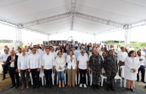 Vicepresidenta Raquel Peña inaugura moderno destacamento policial en Villa González, Santiago, para elevar niveles de seguridad en esa ciudad