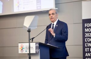 Presidente Abinader reafirma la integridad como eje estratégico del Estado en Foro Global Anticorrupción en París