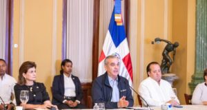 Presidente Abinader dice que la prioridad del Gobierno es salvar vidas, proteger las propiedades y preservar las infraestructuras; llama a la población a evitar zonas de riesgo